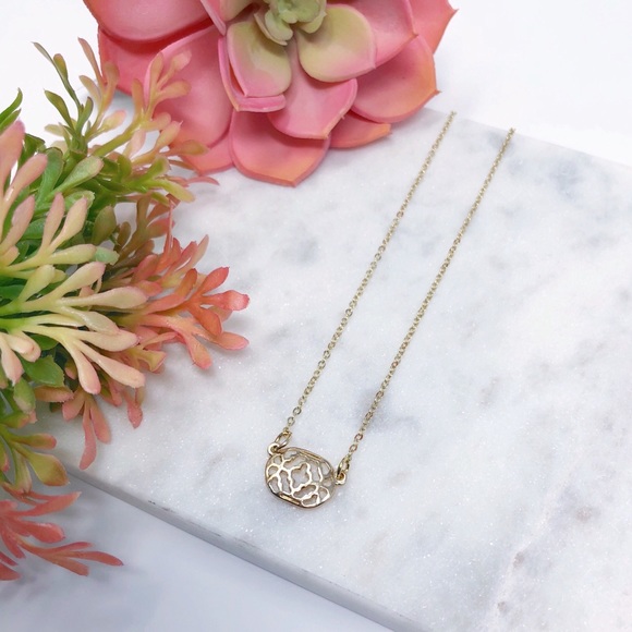 Dainty Gold Filagree Necklace - Picture 3 of 8